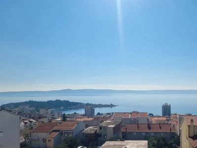 Two-bedroom apartment with sea-view in Makarska