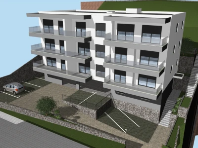 Novogradnja iznad centralnog dijela Makarske
