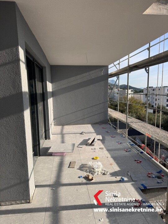 Two-bedroom apartments in a new building (67m2-88m2) Makarska