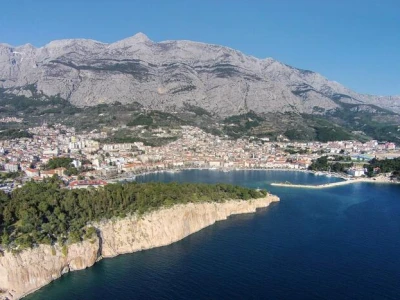 Građevinsko zemljište (460m2) Makarska