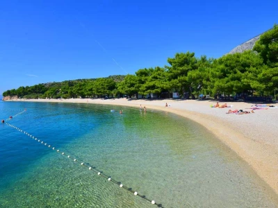 Apartmanska Villa sa restoranom uz šetnicu, Živogošće