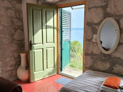 Kamena renovirana kuća, Gornja Podgora