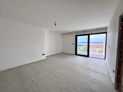 Three bedroom apartment (S5) with a sea view, Makarska