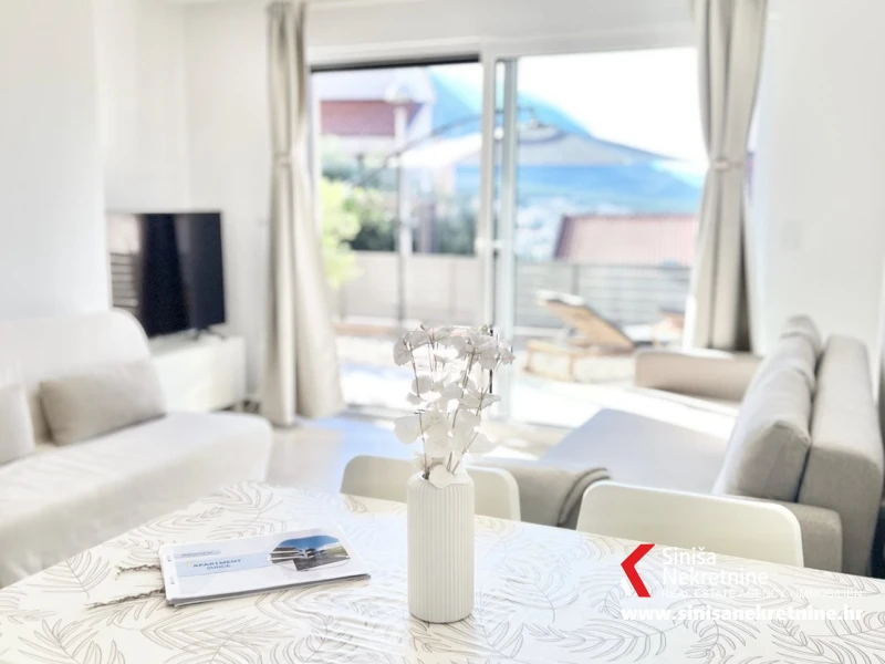 Namješten jednosoban stan 150m od plaže, Baška Voda