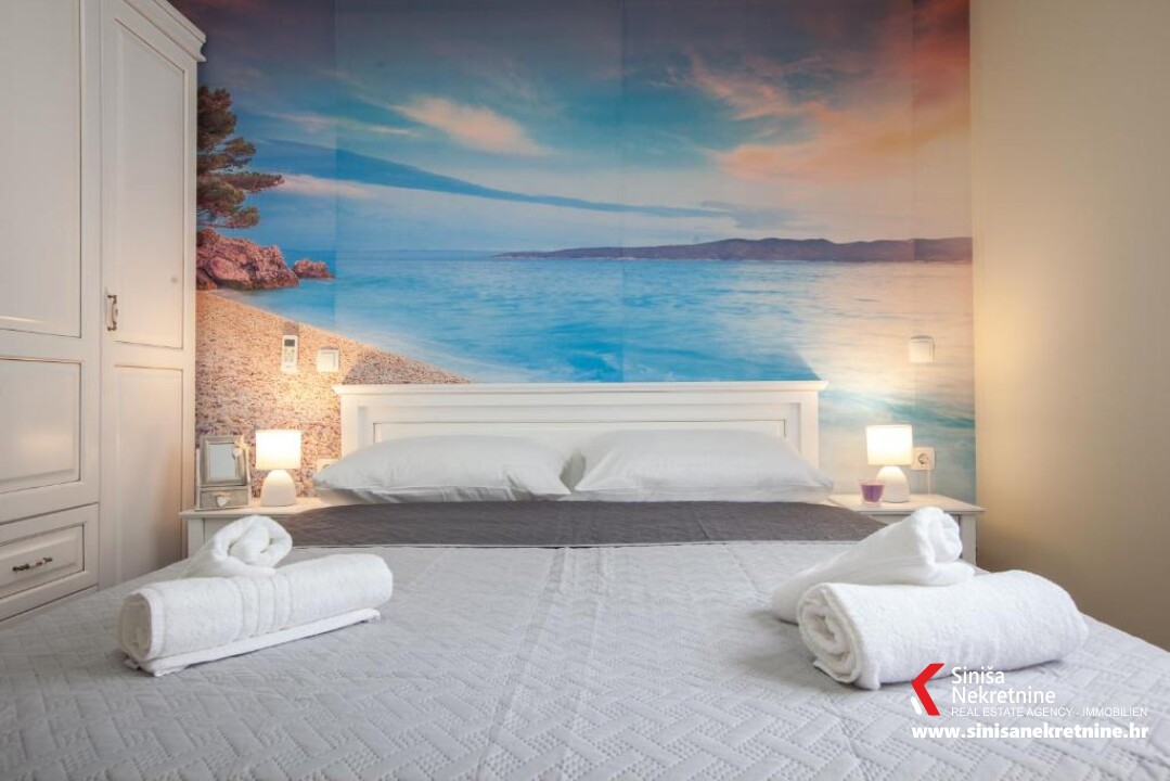 Useljiv namješten stan 71m2