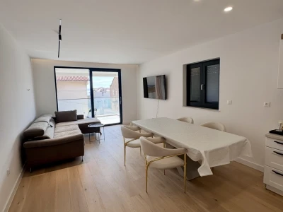 Two bedroom apartment in the new building, Makarska