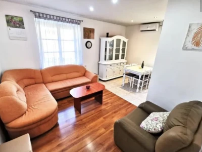 One bedroom apartment in the center, Makarska