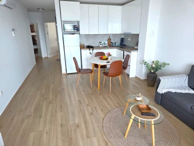 Two bedroom apartment wit sea view, new building, Makarska