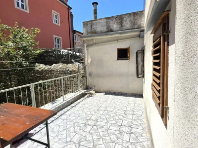 Three bedroom apartment, old city Makarska 92m2