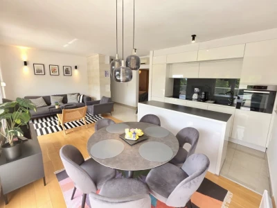 Three bedroom apartment in a newer building on a great location (81m2)