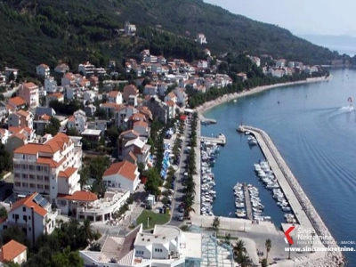 Atraktivno građevinsko zemljište blizu plaže u Tučepima!Atraktivno građevinsko zemljište blizu plaže u Tučepima!