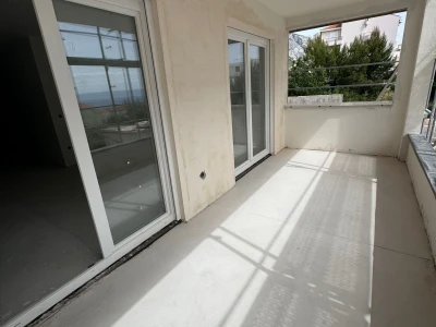 Jednosobni stan u modernoj novogradnji Makarska (53,67m2)